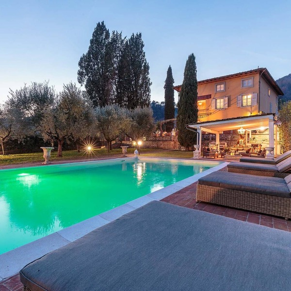 Charming & Luxury 10 Bedrooms VILLA MEDEA Close to the City Centre of Lucca