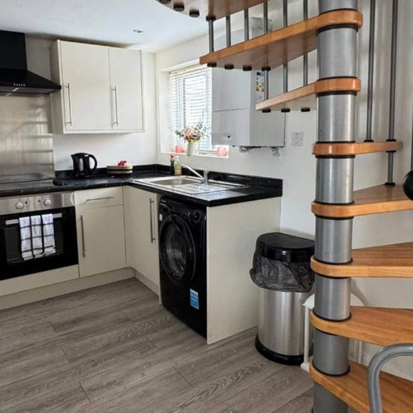 Charming Middlewich House - Sleeps 4