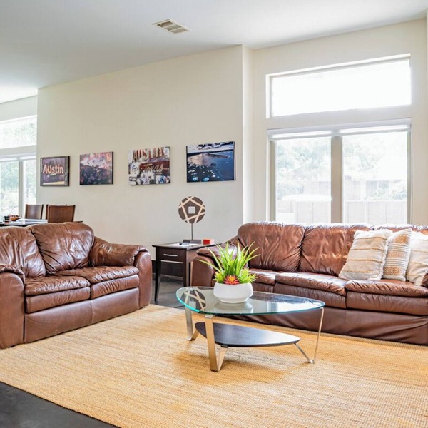 Charming Modern Home - Close to everything DT, UT!
