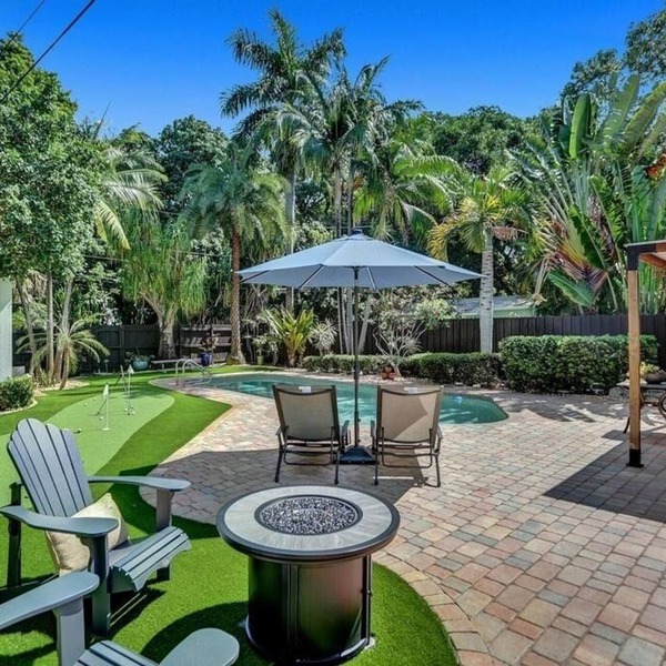Charming & Newly Renovated 2-bedroom pool Cottage - near beaches & Las Olas FTL