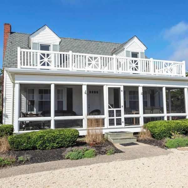 Charming Oceanfront Cottage on Rehoboth Boardwalk – Walk to Town & Beach!