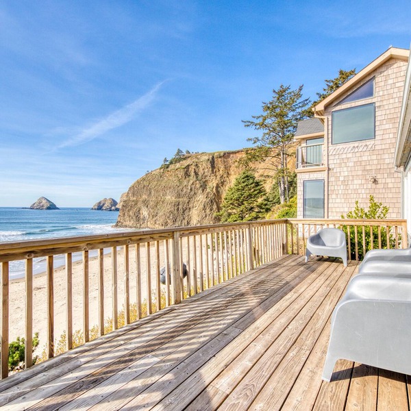Charming Oceanfront Getaway with Gorgeous Water Views & Easy Beach Access