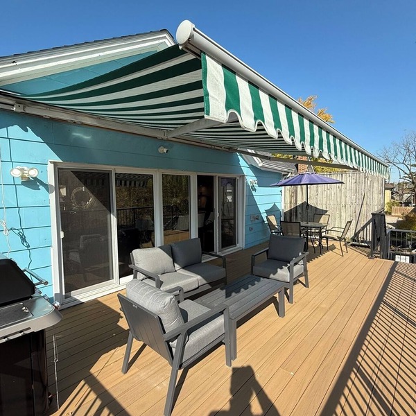 Charming one-bedroom Ausable View apartment centrally located in Grand Bend.