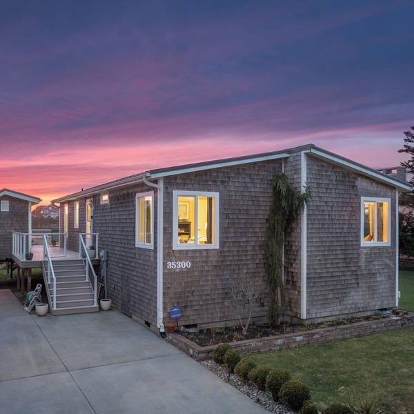 Charming Pacific City WFH Paradise with River Views, Steps from the Beach