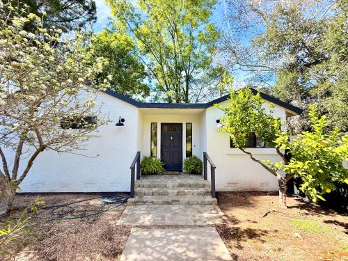 Charming Private Cottage in Ojai