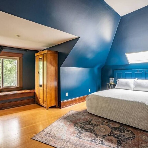 Charming Room in Historic BnB - Rm6