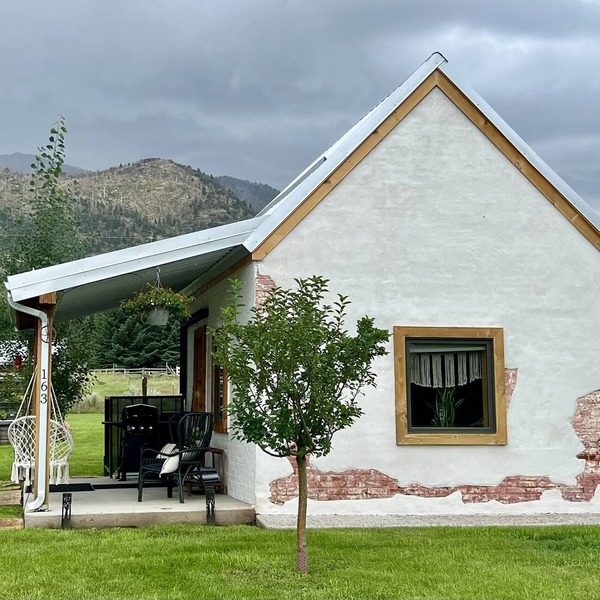 Charming Settlers Cottage