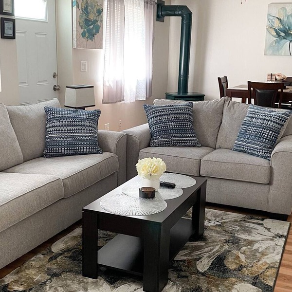 Charming, spacious, exceptionally clean & private apt! Ideal Ithaca location!
