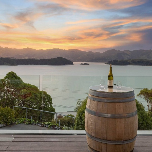 Charming Studio Apartment on the Shores of Lyttelton Harbour