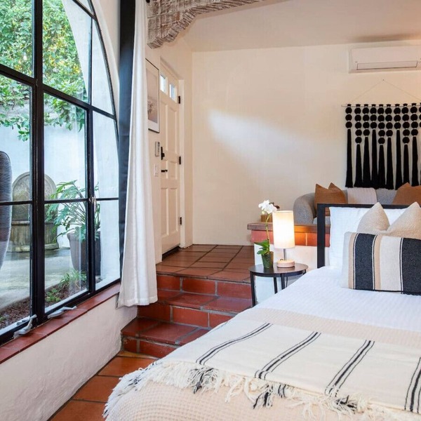 Charming Studio Hideaway in Montecito