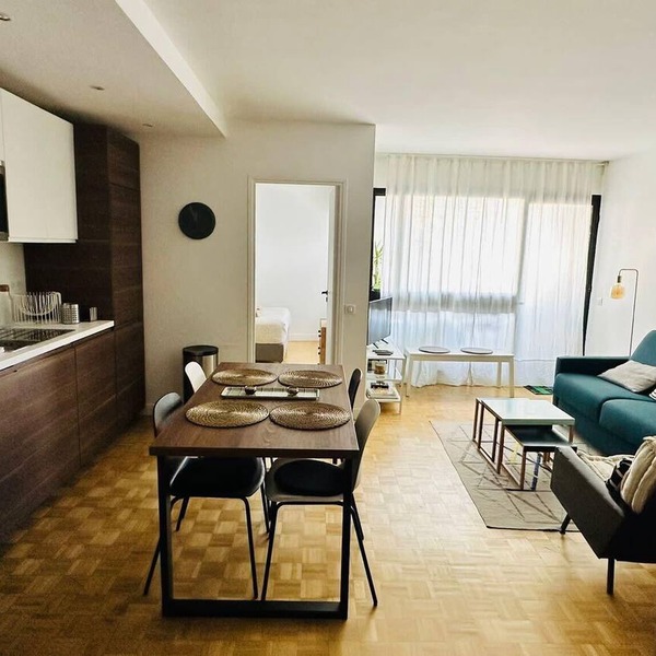 Charming T2 with balcony near the Bastille