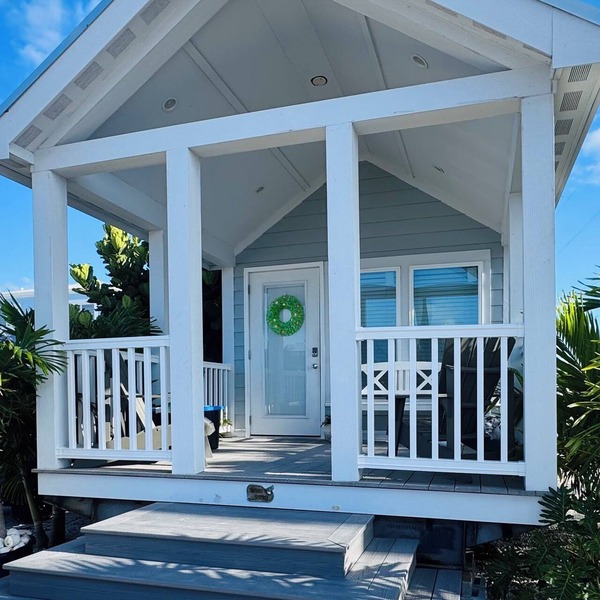 Charming Tiny Home in Key Largo - Your Private Tropical Oasis Awaits