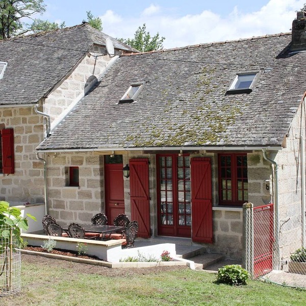 Charming vacation rental at Château d'Enval—quiet and close to downtown