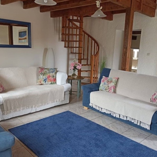Charming Village Cottage with Private Pool