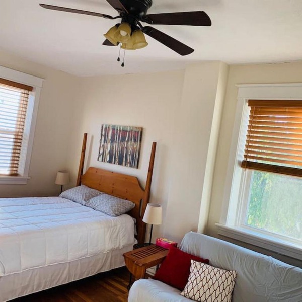 Charming Victorian Home in Halfway MD Room A