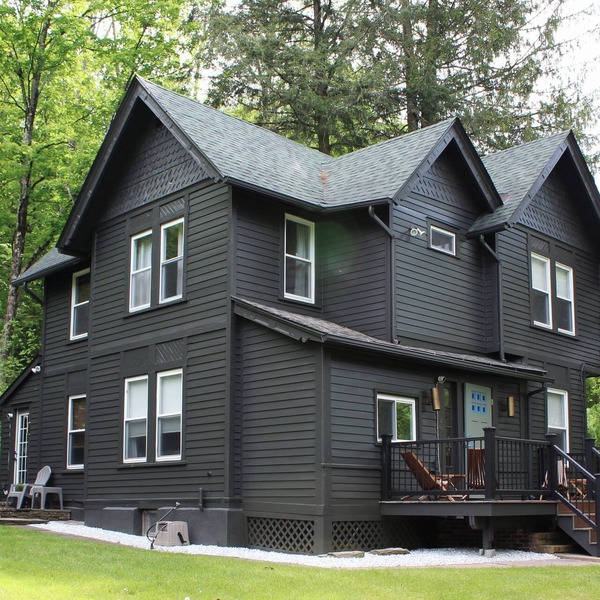 Charming Victorian Ski Cottage minutes to Belleayre Mountain