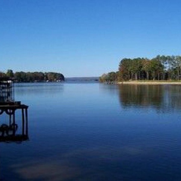 Charming Waterfront Property on Beautiful Weiss Lake!