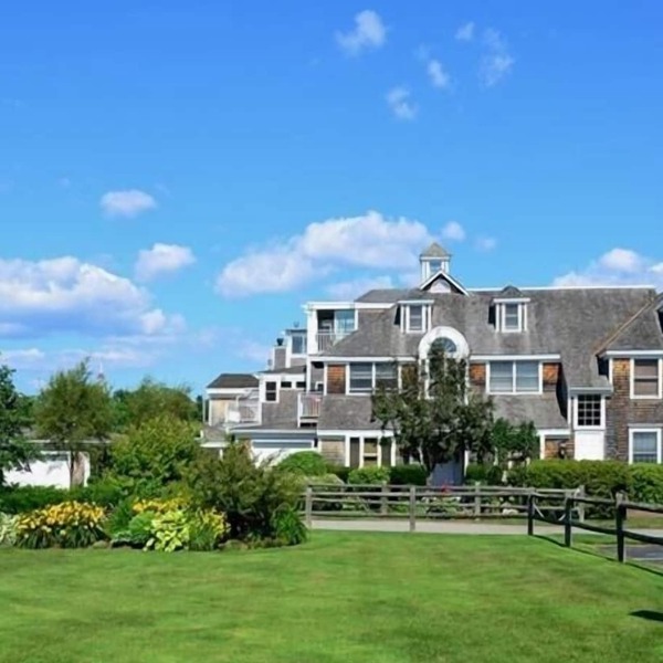Charming Waterfront Retreat Overlooking Kennebunkport.