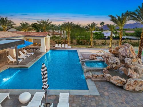 Chateau Giraffe, a Unique Luxurious Estate