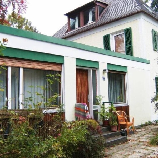 Cheerful, bright 2-room apartment in the quiet district of Nymphenburg