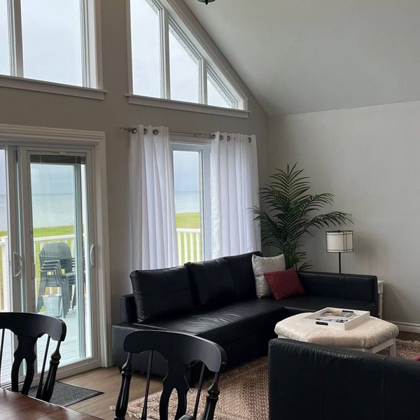 Chelton Oceanfront Cottage