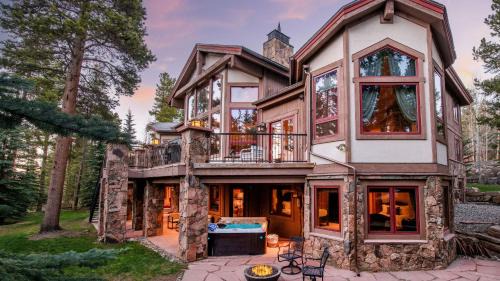 Cherry Ridge by AvantStay