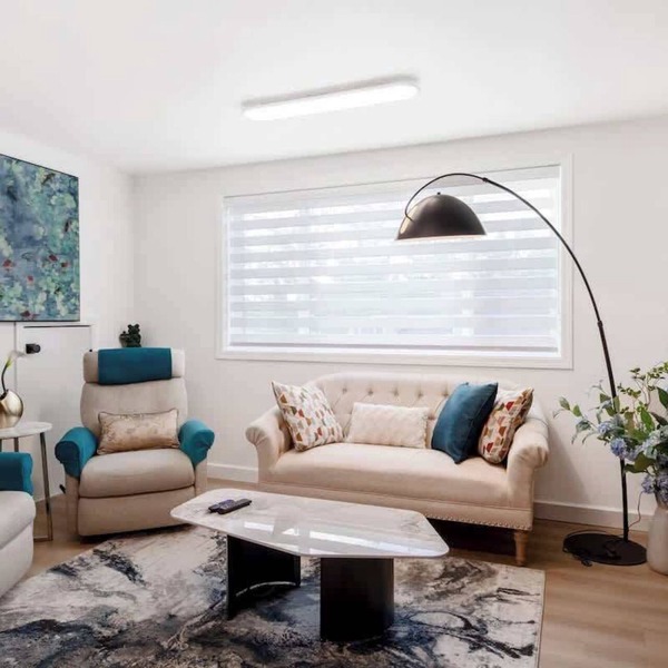 Chic 2B1B Lower Unit – Renovated w/Designer Flair