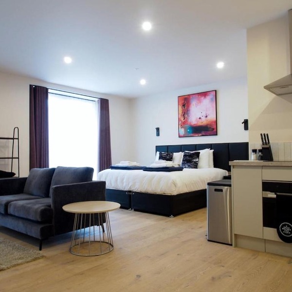 Chic and Classy Studio on Easter Road - Flat 1, Elgin House Apartments