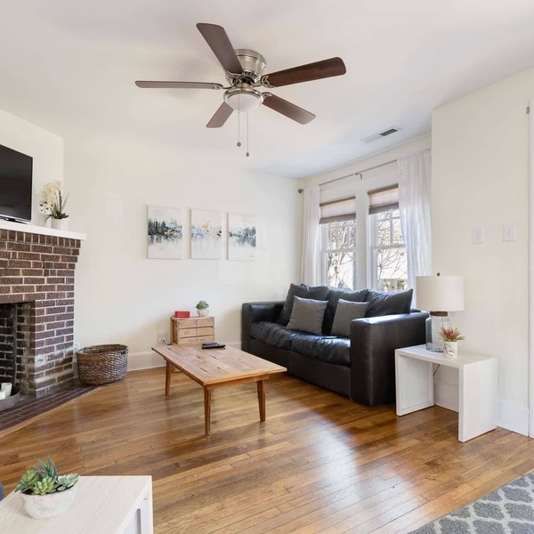 Chic Craftsman, Walk to Downtown
