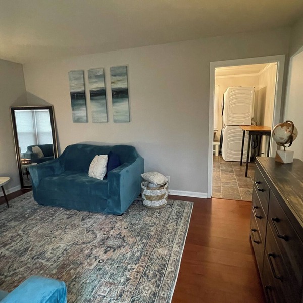 Chic & Spacious 3-Bedroom Retreat in the Heart of Clarksville