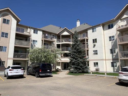 Chris Cozy Condo CW #205 Edmonton