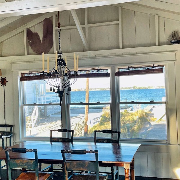 Classic Cottage Stunning Water Views Walk to Private Ocean Beach Surf Jetty 4