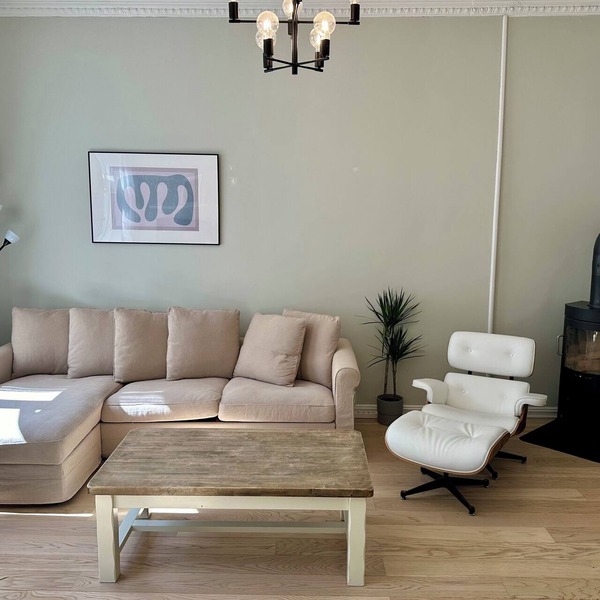 Classical 3 bedroom, 2 bath, minutes walk from Royal Palace, Shopping & Downtown