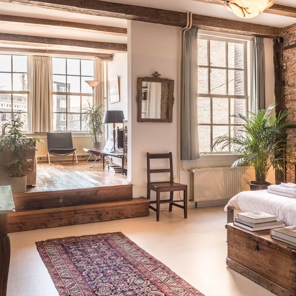 Classy Room 17th Century Canal House