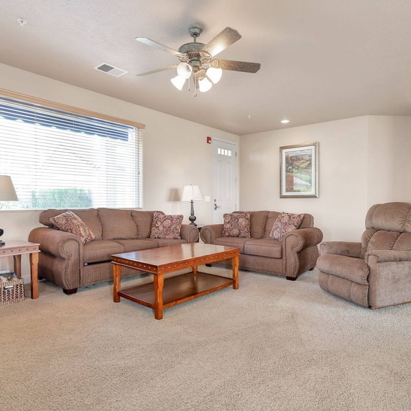 Clean, Spacious lst Floor End Unit Las Palmas w/Great Views