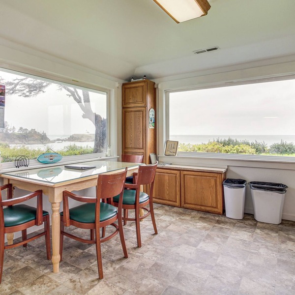 Cliffside Lighthouse Beach Home w/Ocean View
