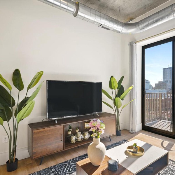 Clover Luxury High-Rise DownTown South Bend