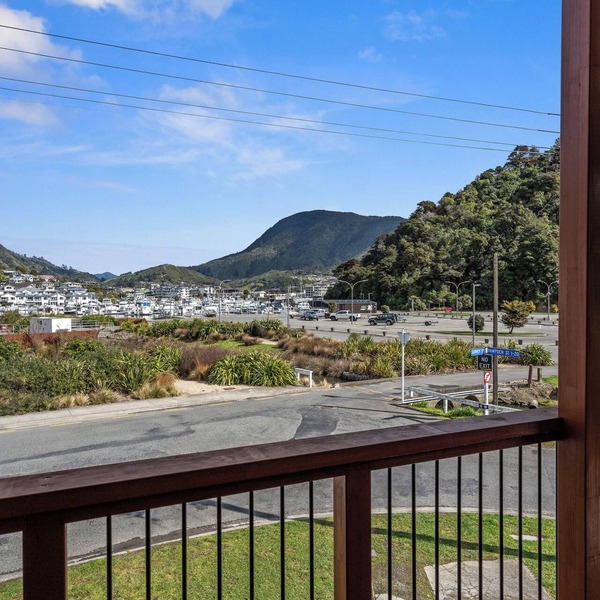 Coastal Charm - Picton Holiday Home