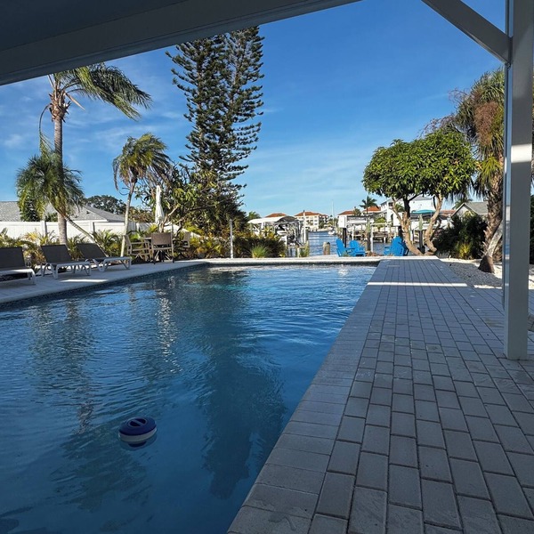 Coastal Dream ~ Luxury Waterfront Gem on Tampa Bay
