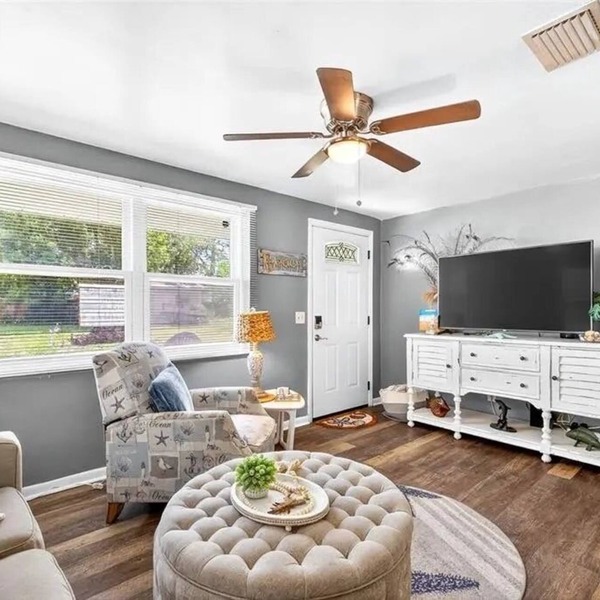 Coastal Oasis eight minutes to the beach and close to many parks and activities