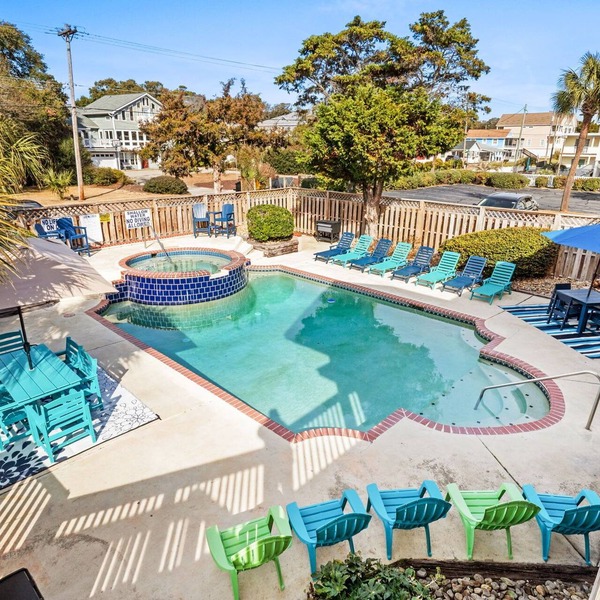 Coastin Time 8 BR 6BA, Private Heated Pool & Hot Tub