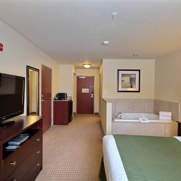 Cobblestone Inn & Suites - Brillion