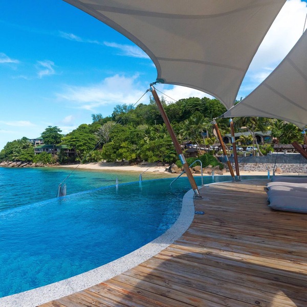 Coco de Mer Hotel and Black Parrot Suites