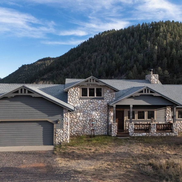 Colorado Riverfront Escape! Fish, Hike & Relax