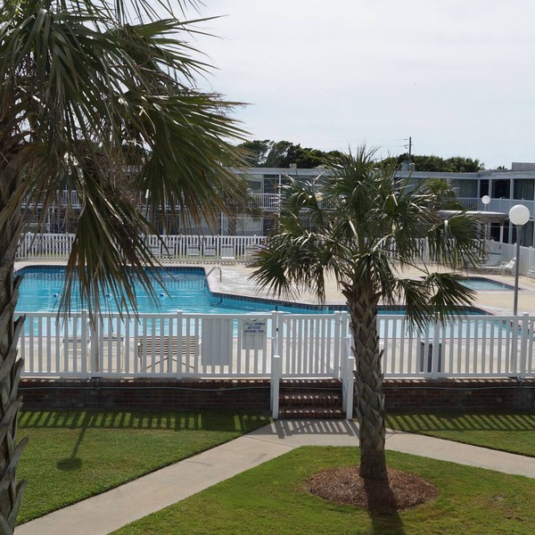 Come for the beach, stay for the memories. Enjoy free beach access & huge pool!