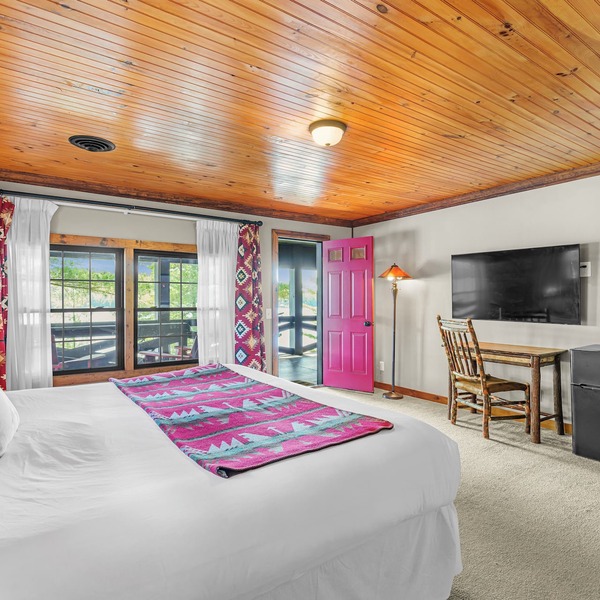 Come stay at Great Pines for amazing views!