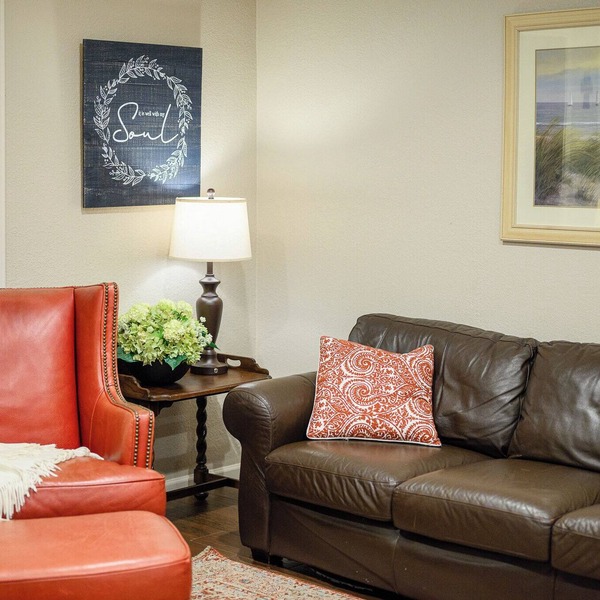 Comfort & Charm - Long Term Stays Considered.