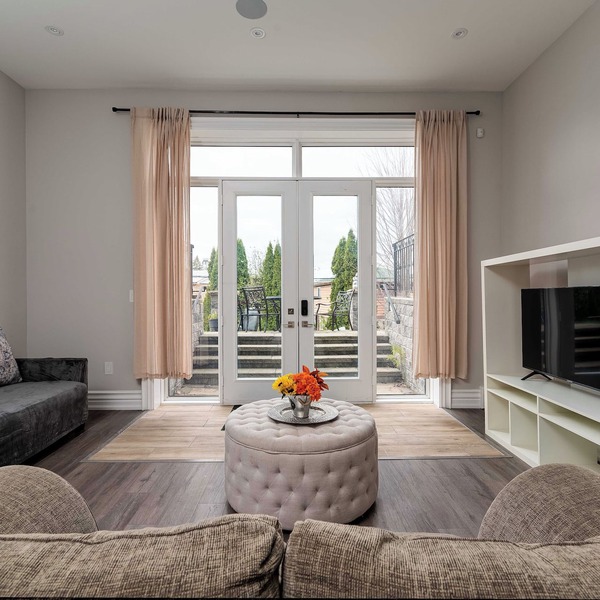 Comfortable 4 Bed Family Suite Near Parks