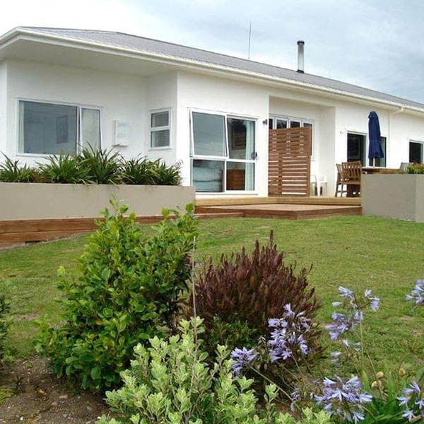 Comfortable Accommodation for a Beach Getaway in Moeraki, South Island