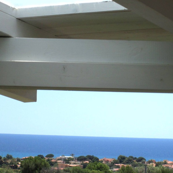 Comfortable apartment with terrace overlooking the sea, near Villasimius